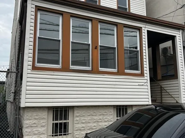 600 67th Street image 2 of 16