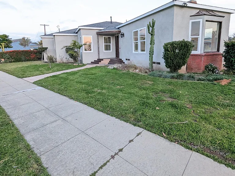 1835 W Colegrove Ave — Photo 2