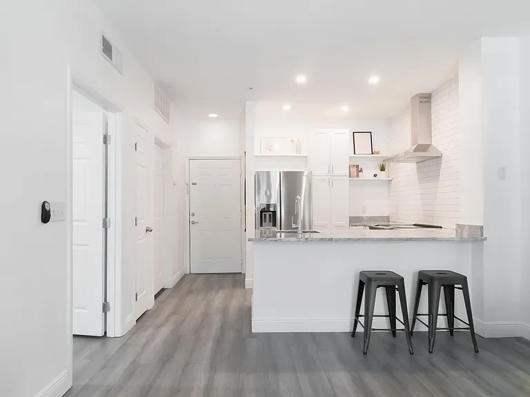 1810 E Palm Ave #1111 — Photo 5