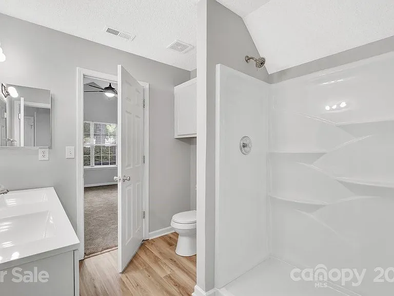 10125 University Park Ln #2601 — Photo 9