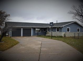 2514 Grandview Dr, Rapid City, SD 57701