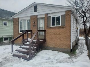 3563 Bloomfield Rd, Windsor, ON N9C 1R8