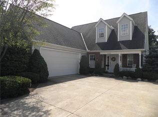 8480 Waterside Dr, Northfield, OH 44067