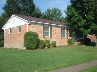 124 Robynwood Dr, Cynthiana, KY 41031