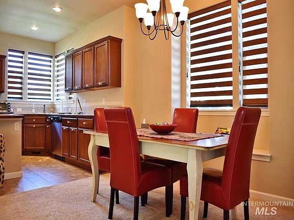 Dining Area. Zebra Blind Window Treatments