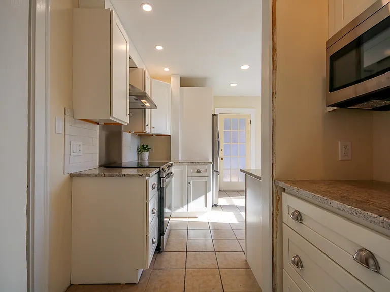 169 Glenwood Ave #2 — Photo 18