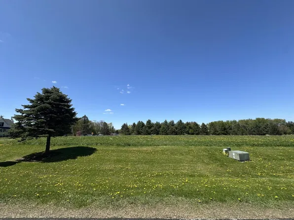 N903 WINDS WAY #Lt54, Oconomowoc, WI 53066