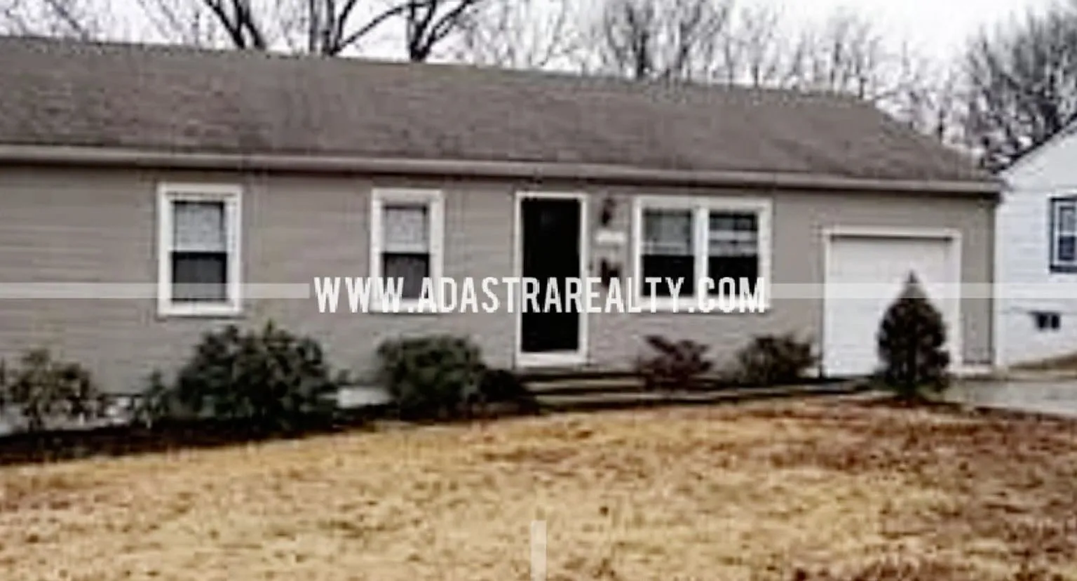 Affordable 3 Bedroom Ranch Home w/Finished Basement in KCMO-Available in AUGUST!! — Photo 1