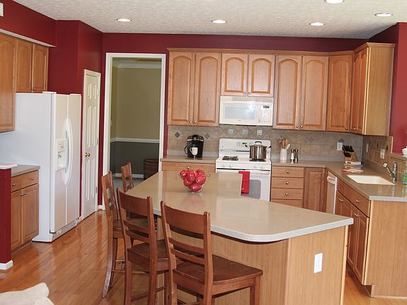 4th image of 5702 Woodmansee Way