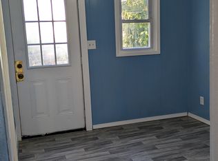 418 Harbor St APT 8, Conneaut, OH 44030