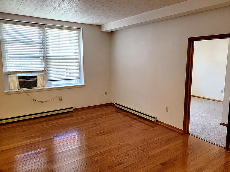 12 N Hanover St #2 — Photo 8