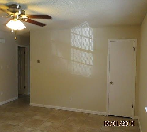 5th image of 5094 Yacht Harbor Cir