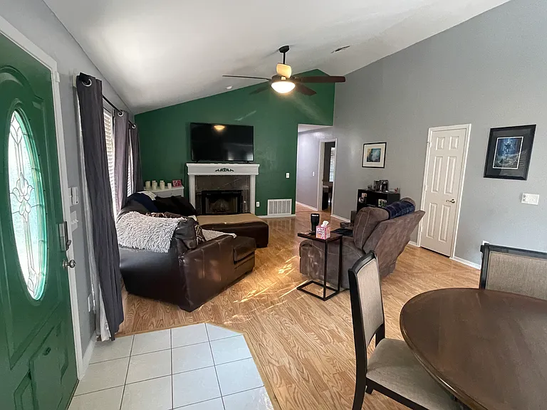 12917 Kim Ct — Photo 7