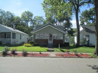 2248 Maple St, Columbus, IN 47201