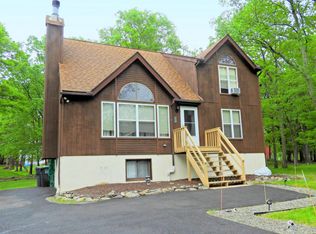 1233 Steele Cir, Bushkill, PA 18324