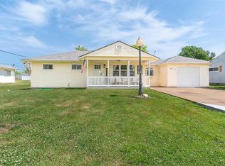 739 Lake Dr, Herculaneum, MO