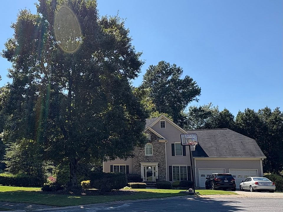 1st image of 3366 Dighton Ct NW