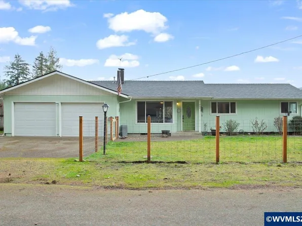 247 Cedar St, Lyons, OR 97358