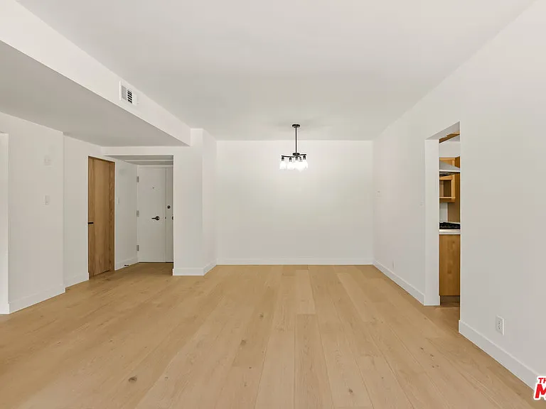 8787 Shoreham Dr #802 — Photo 4