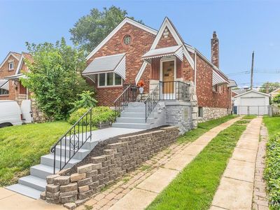 704 Avenue H, Saint Louis, MO, 63125