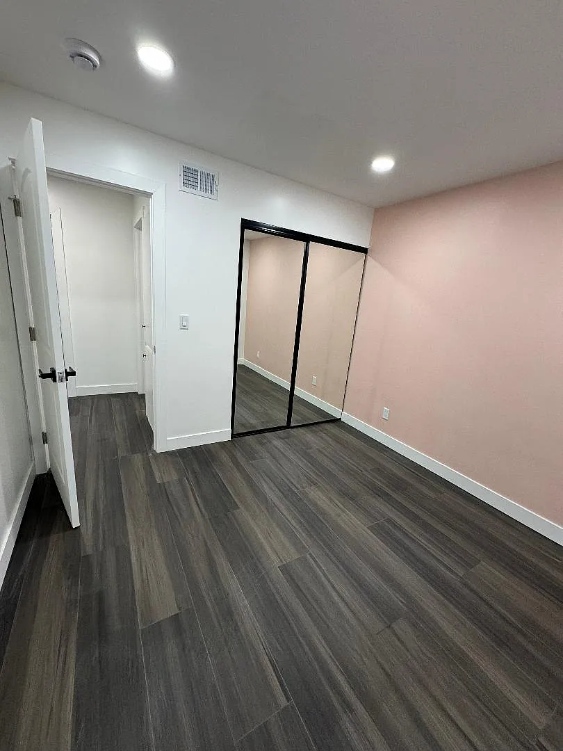 3 bed, 1038 sqft, $3,600 — Photo 4