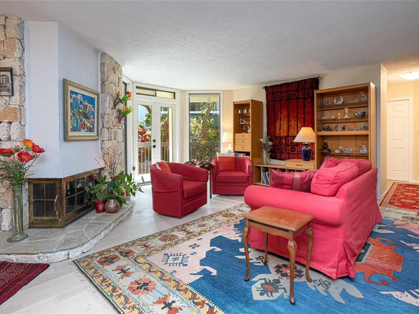 2119 Oak Bay Ave #204-OAK, Victoria, BC V8R 1E8