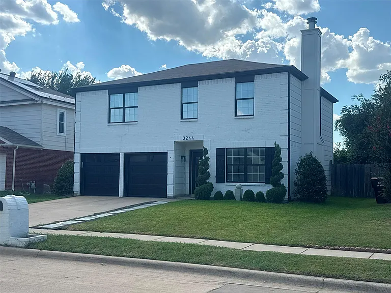 3244 Bent Creek Dr — Photo 1
