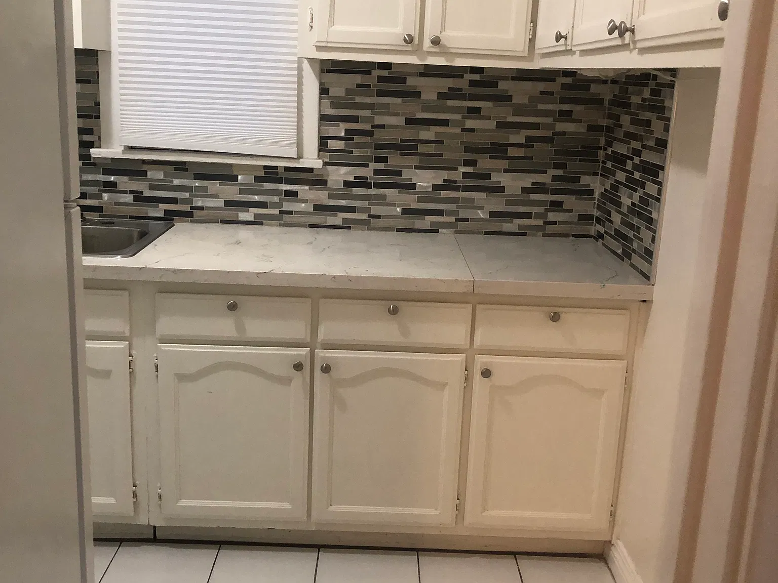 2 bed, 850 sqft, $2,500 — Photo 3