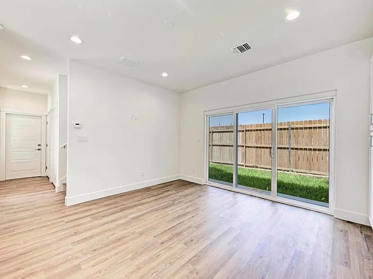 502 Tillery St #2 — Photo 5