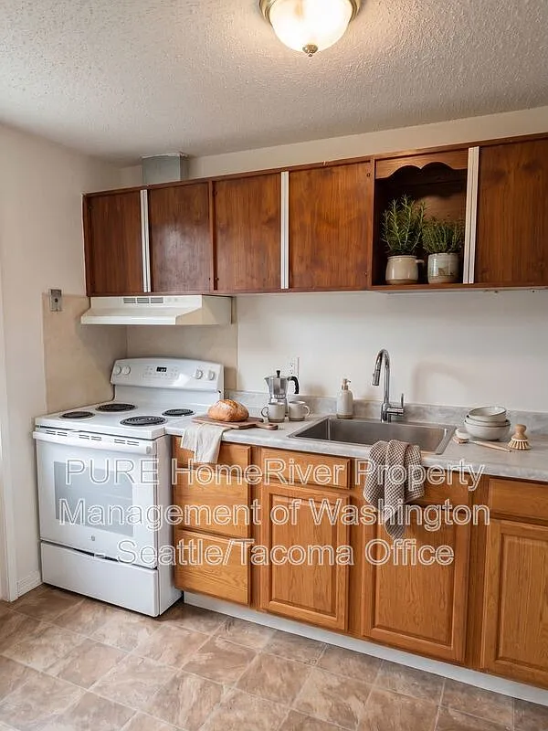 1 bed, 1.0 bath, $1,050 — Photo 1