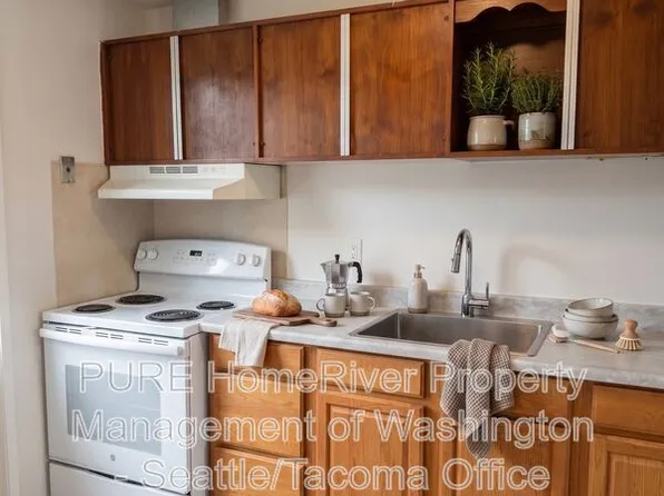11212 Bridgeport Way SW, Lakewood, WA