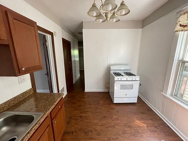 1st image of 929 Hertel Ave Floor 1