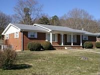 1st image of 260 Sara Dr SE