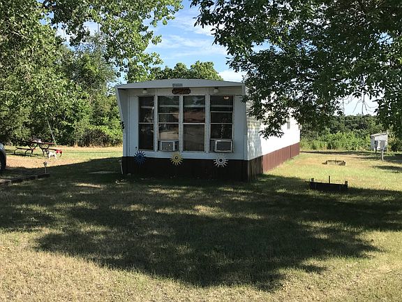 3rd image of 236 Birch Ln