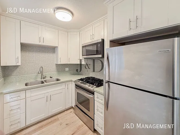 2838 Keats St #2B-A — Photo 3