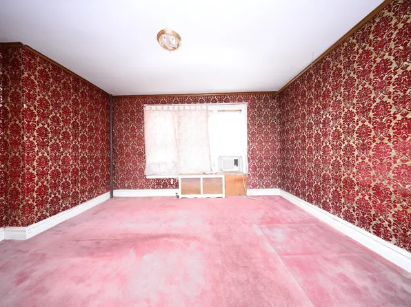 6107 23rd Avenue image 4 of 35