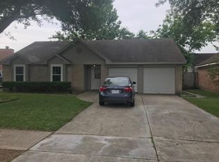 10802 Collingswood Dr, La Porte, TX 77571