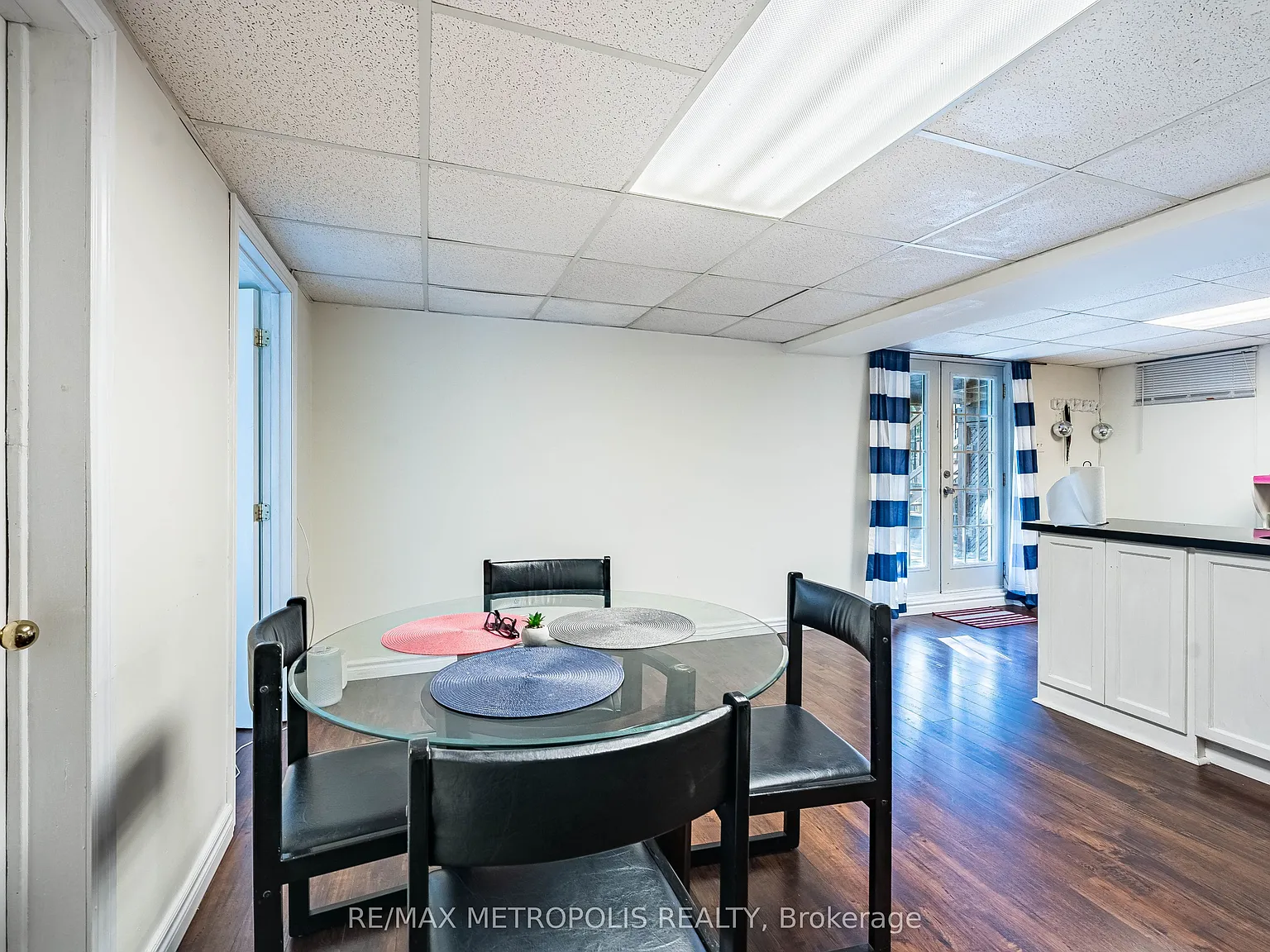 2 bed, $1,500 — Photo 4