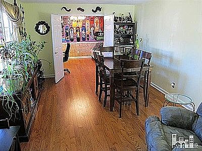 4th image of 4953 Tanbark Dr