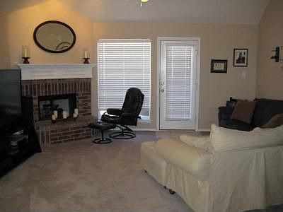3rd image of 4305 Briarcreek Dr