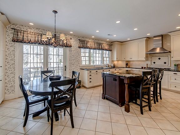 Table Space Gourmet Kitchen