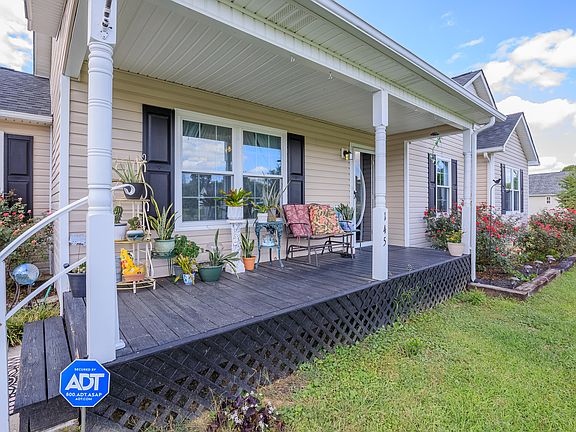 3rd image of 145 Glen Eden Way