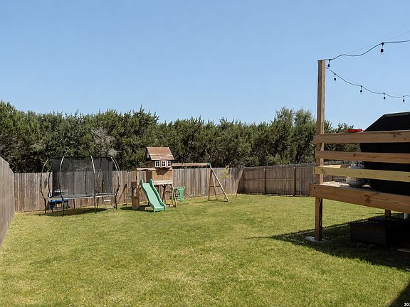 5th image of 32022 SHRUBLAND DR