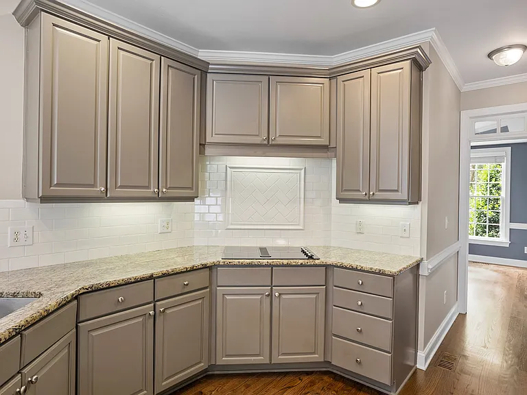 507 Highgrove Dr — Photo 9
