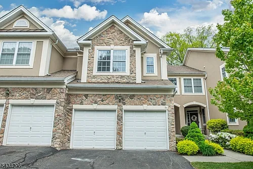 74 Glattly Dr Photo 1