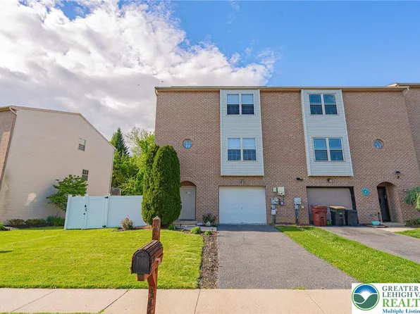 3467 Limestone Dr, Whitehall, PA 18052