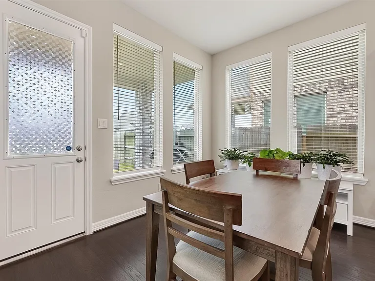 4018 Martin Ridge Dr — Photo 15