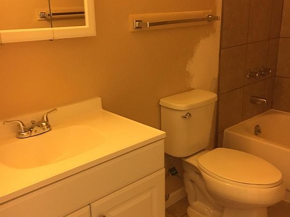 5th image of 4231 Forrest Hill Pl APT 3