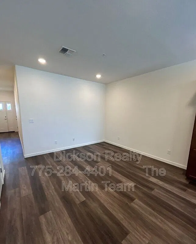 2 bed, 2.5 bath, 1270 sqft, $2,195 — Photo 4