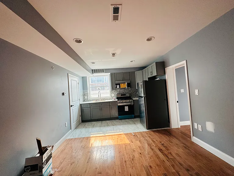 1431 N 20th St #2 — Photo 18
